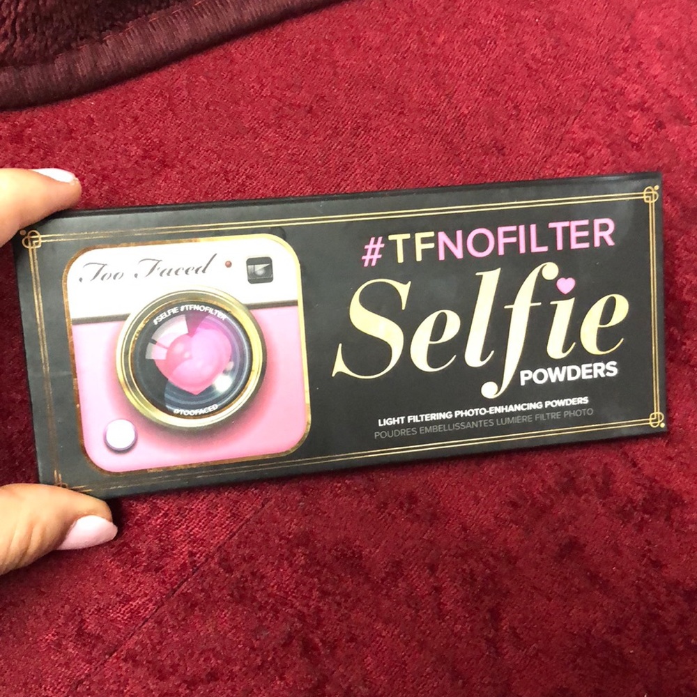 Too Faced setting powder palette